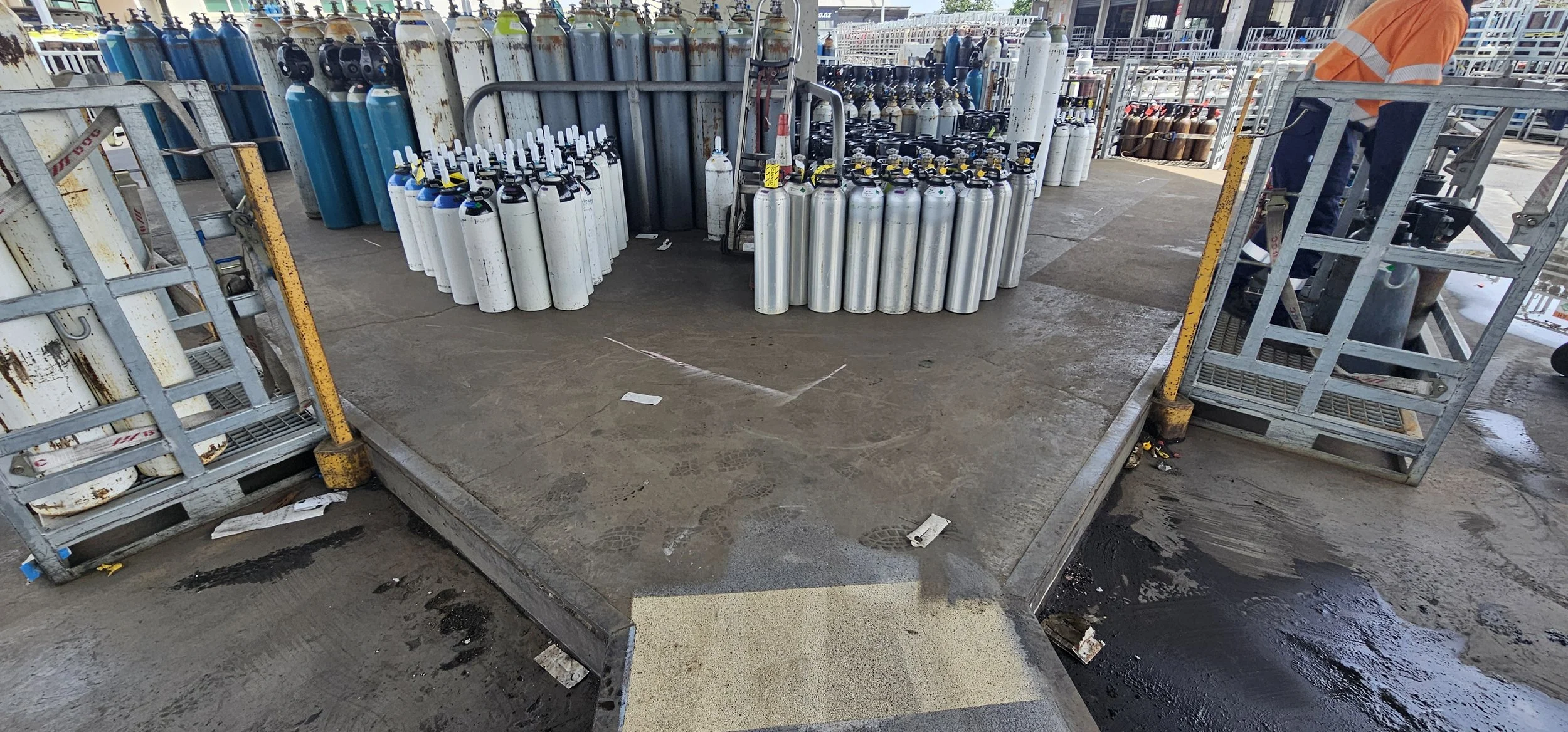 BOC Cylinder Depot - Grinding and Epoxy Screed